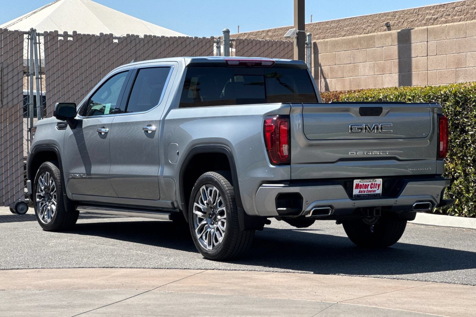 Certified 2026 GMC Sierra 1500 Denali Ultimate AWD/4WD image 3