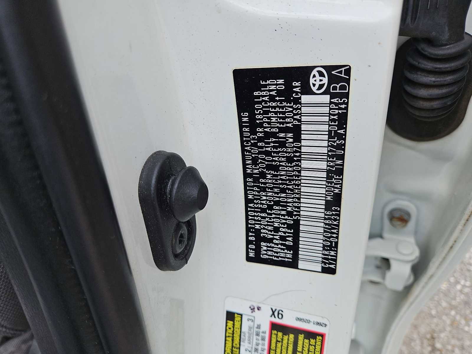 Used 2014 Toyota Corolla LE image 32