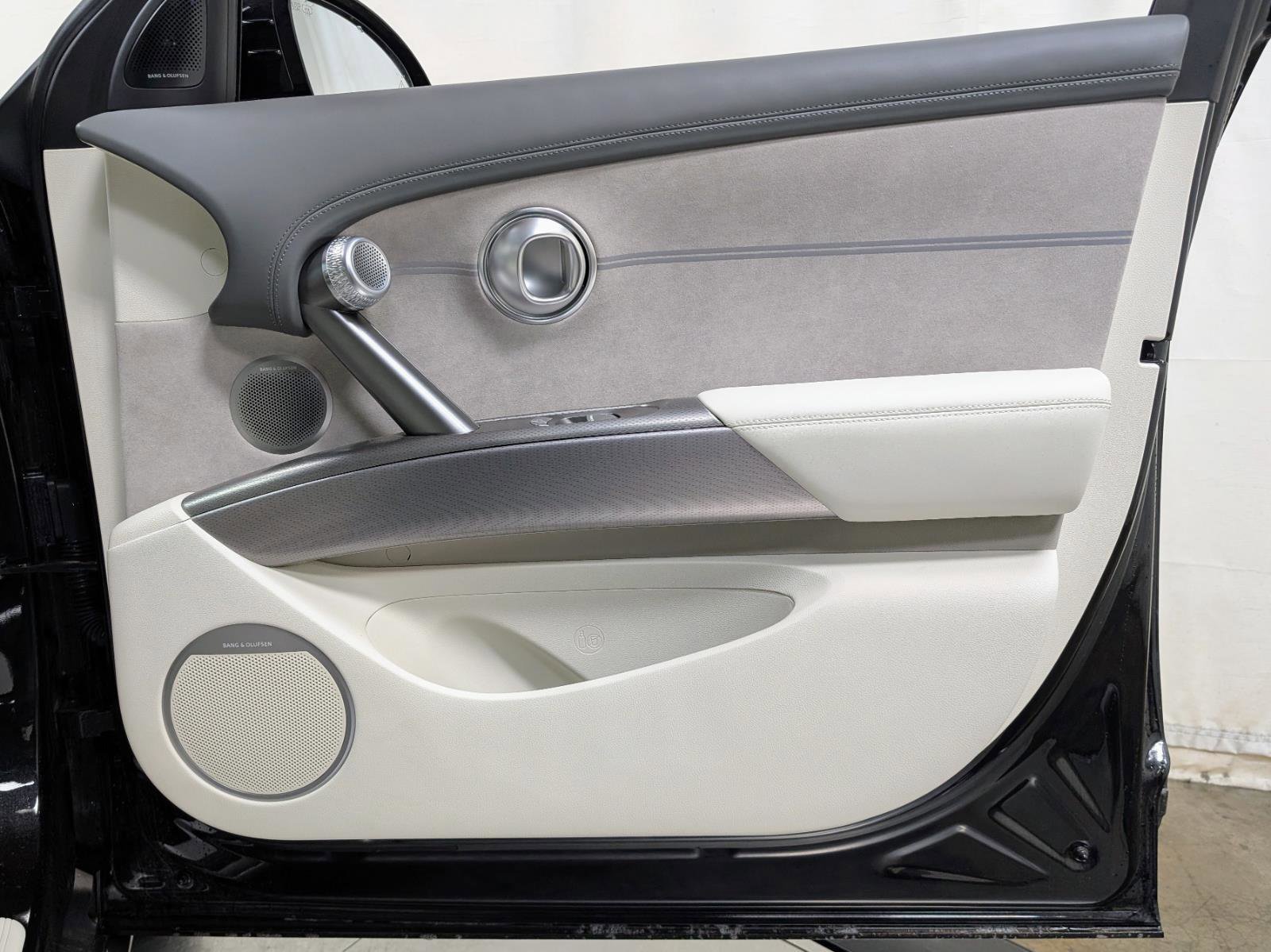 Used 2025 Genesis GV60 Performance image 23