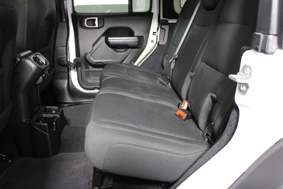 Used 2020 Jeep Wrangler Unlimited Sport AWD/4WD image 33