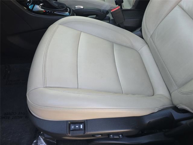 Used 2019 Buick Encore Essence image 14