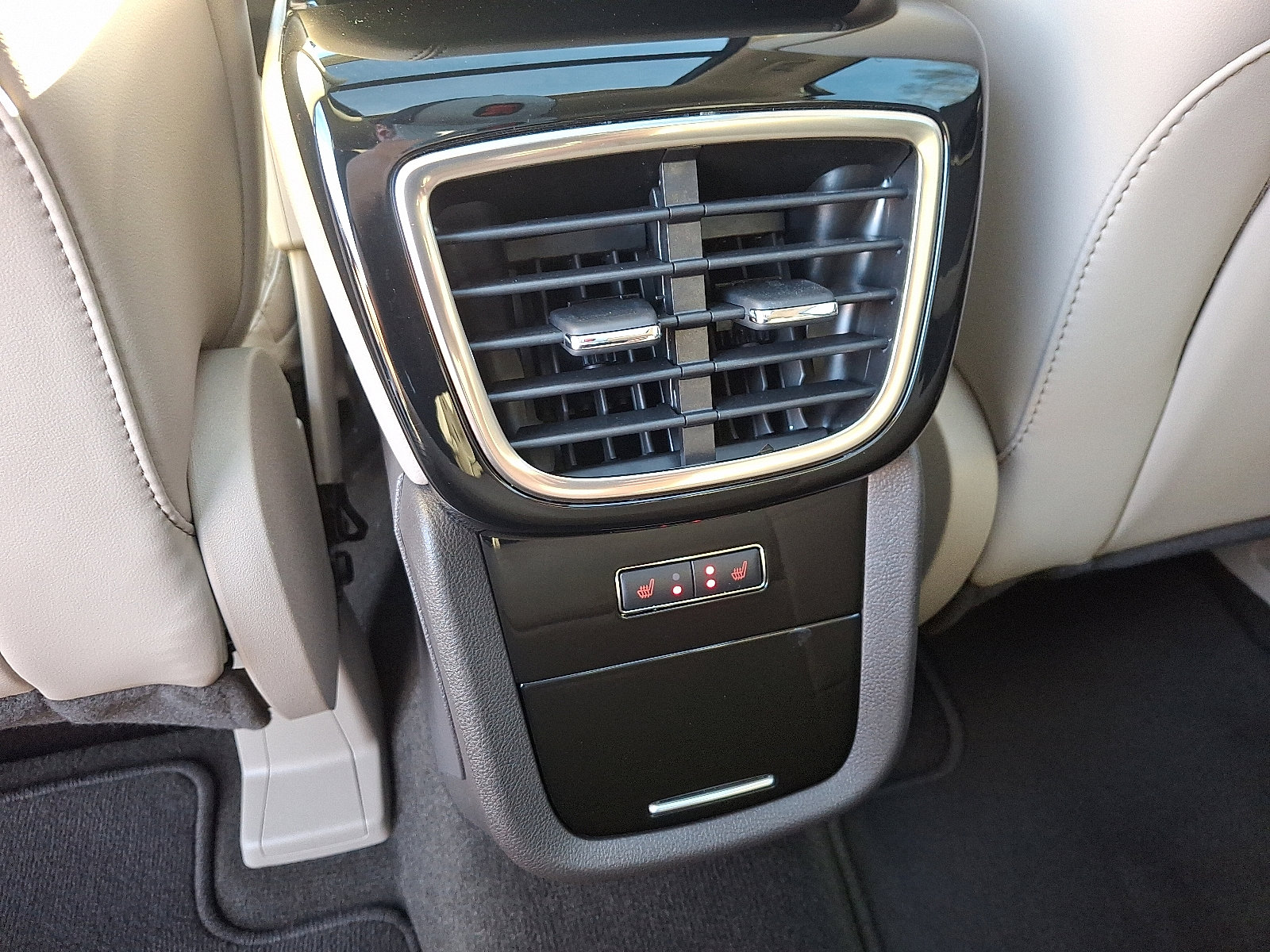 Used 2021 Lincoln Nautilus Reserve image 11