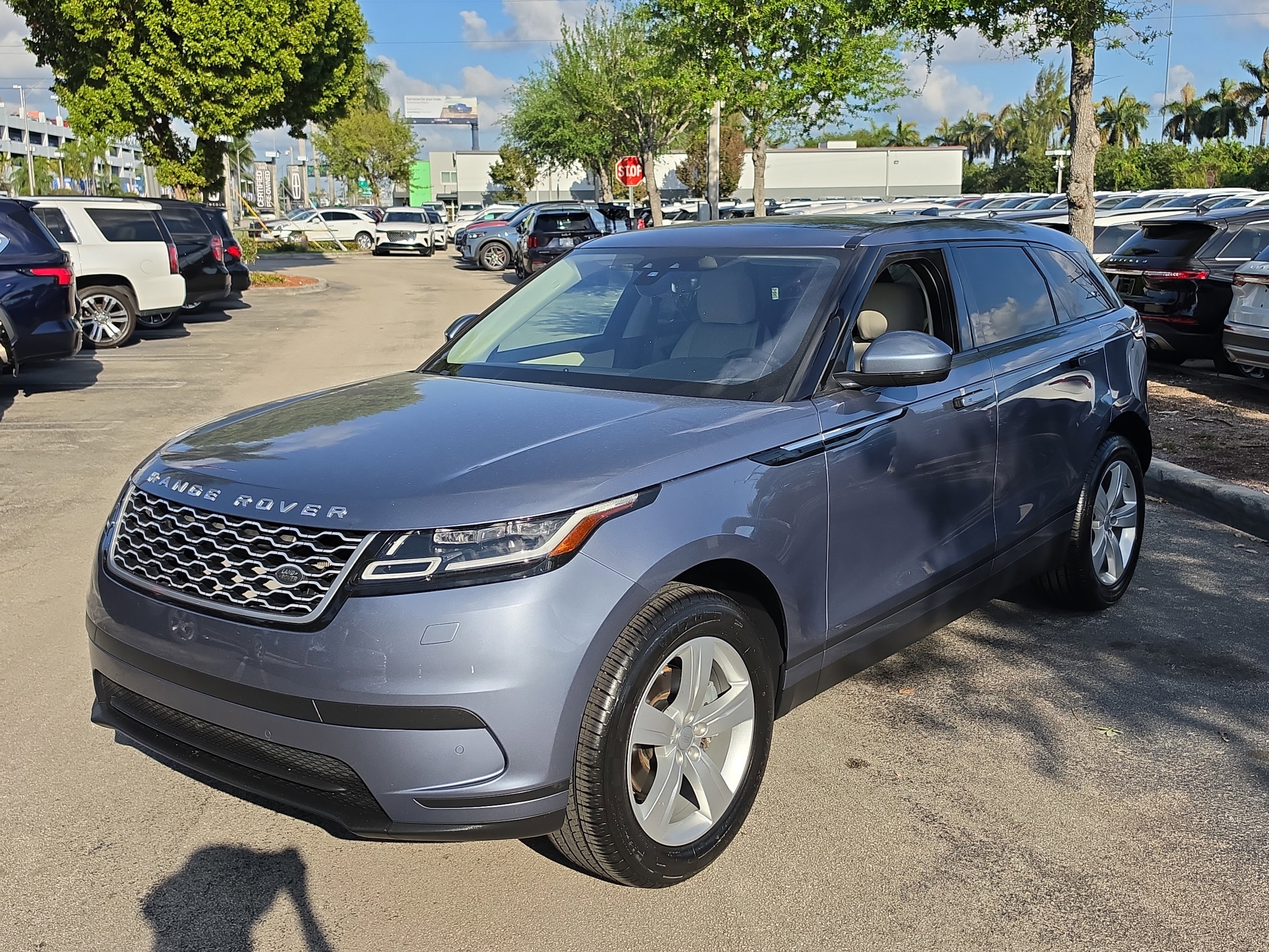 Used 2020 Land Rover Range Rover Velar S AWD/4WD image 2