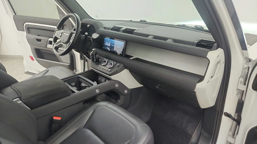 Used 2023 Land Rover Defender 90 S AWD/4WD image 25