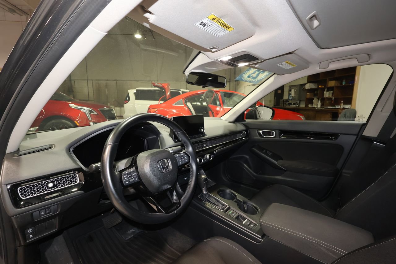 Used 2023 Honda Civic EX image 9