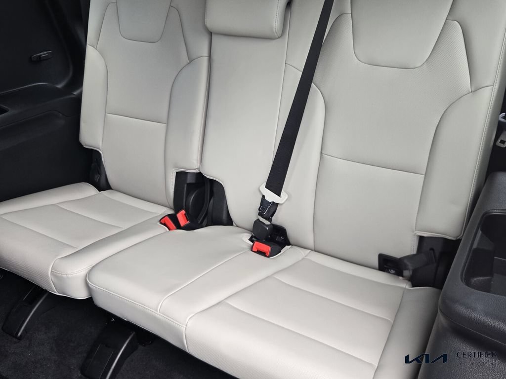 Certified 2022 Kia Telluride S AWD/4WD image 11