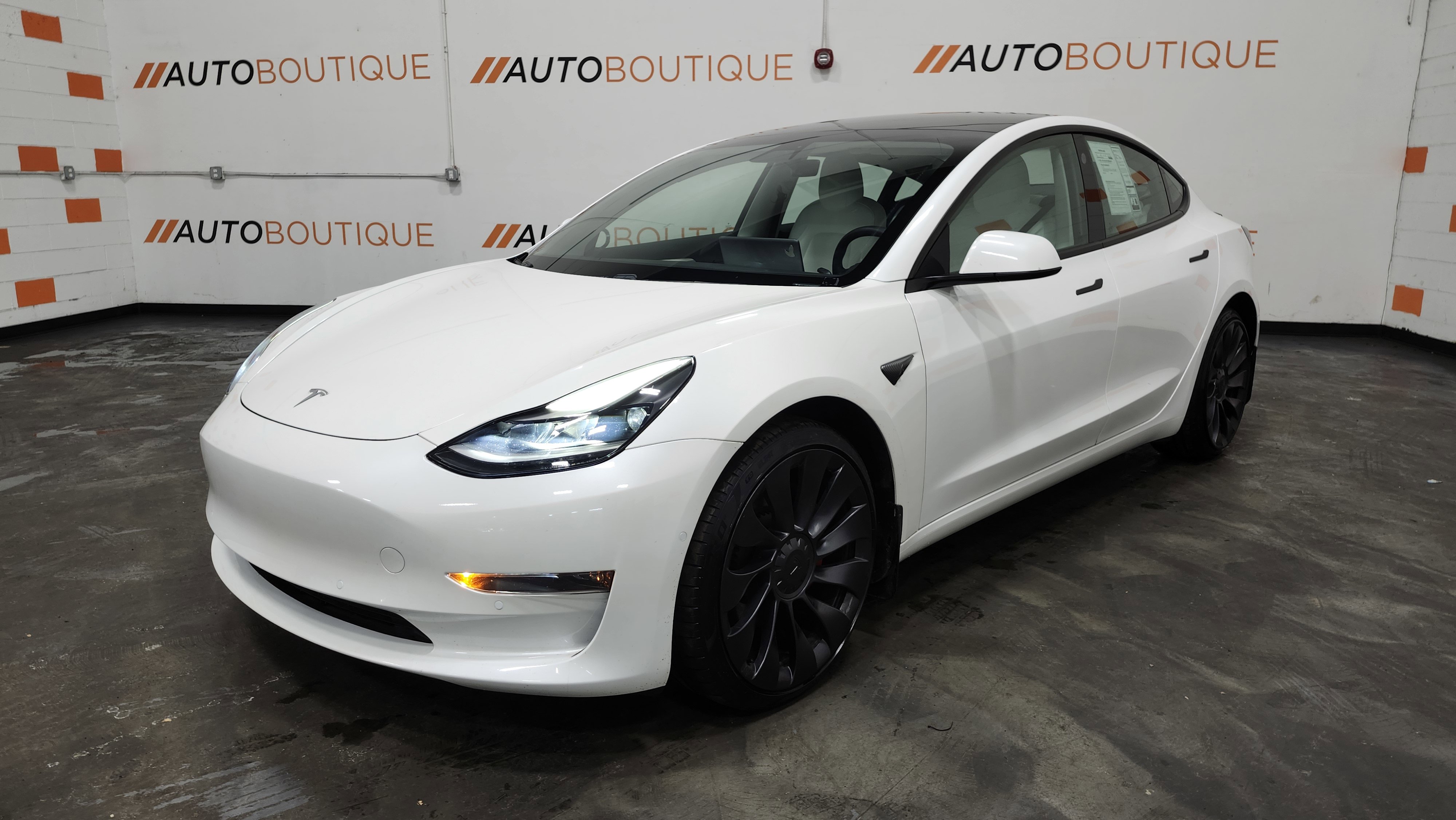 Used 2021 Tesla Model 3 Performance image 12