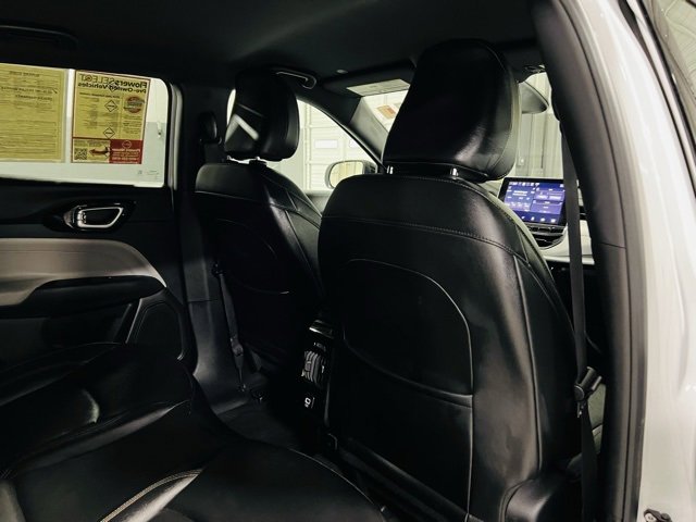 Used 2024 Jeep Compass Limited image 29