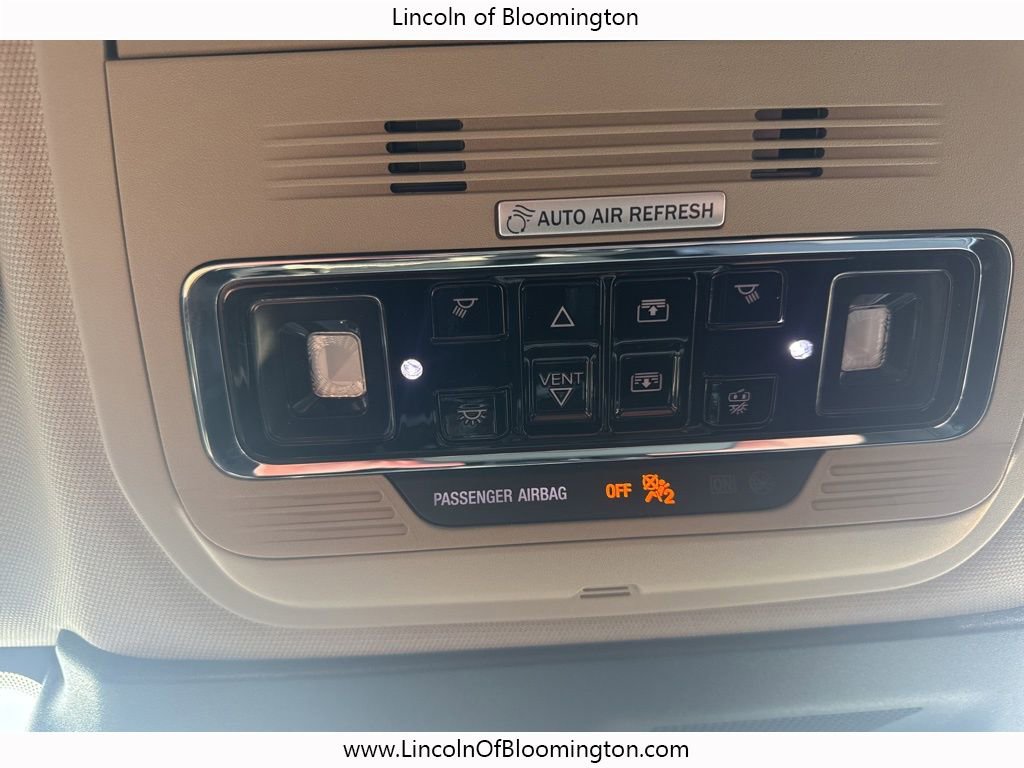 New 2025 Lincoln Corsair Reserve w/ Equipment Group 202A image 42