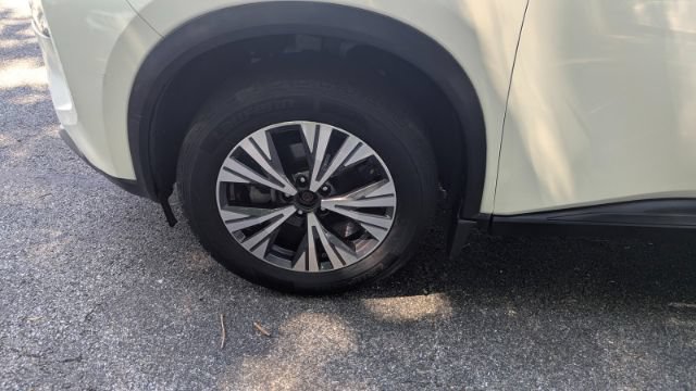 Used 2021 Nissan Rogue SV AWD/4WD image 9