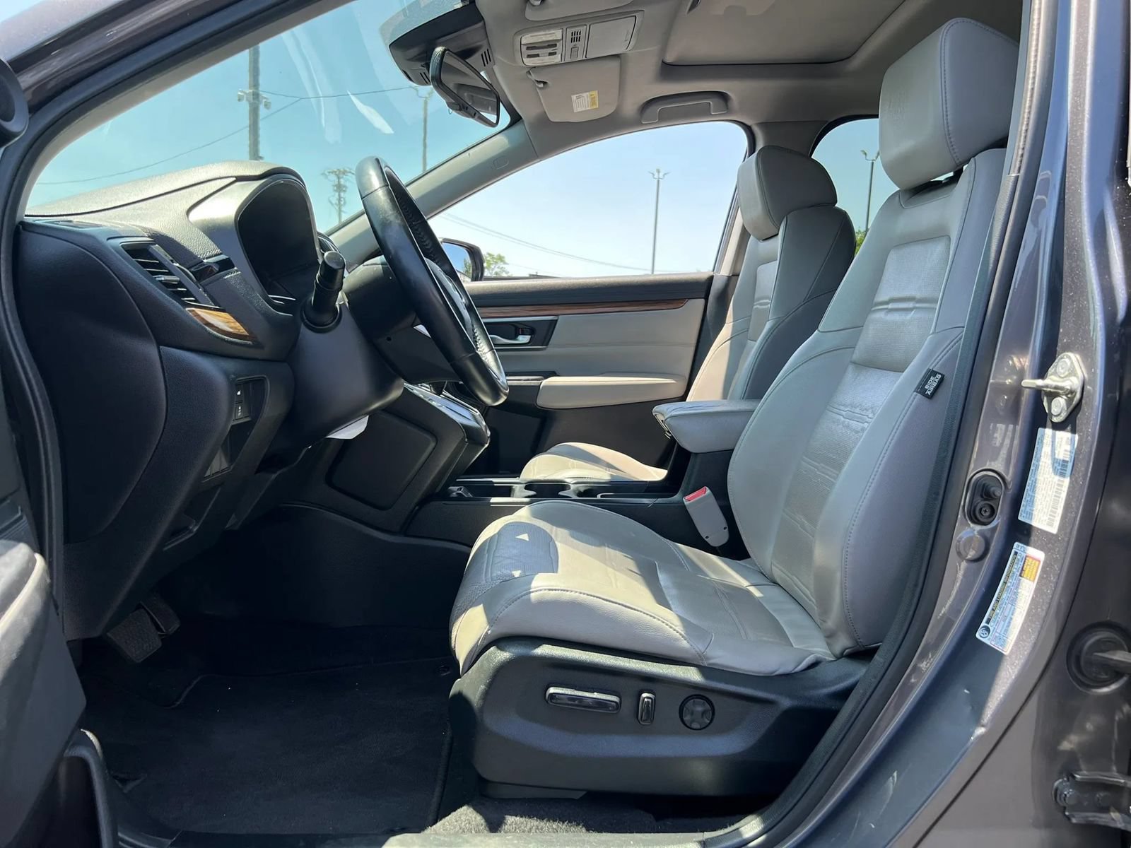 Used 2017 Honda CR-V Touring image 6