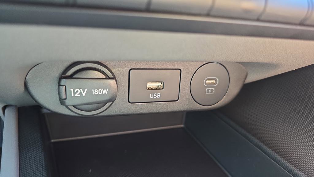 New 2026 Hyundai Elantra SE FWD image 30