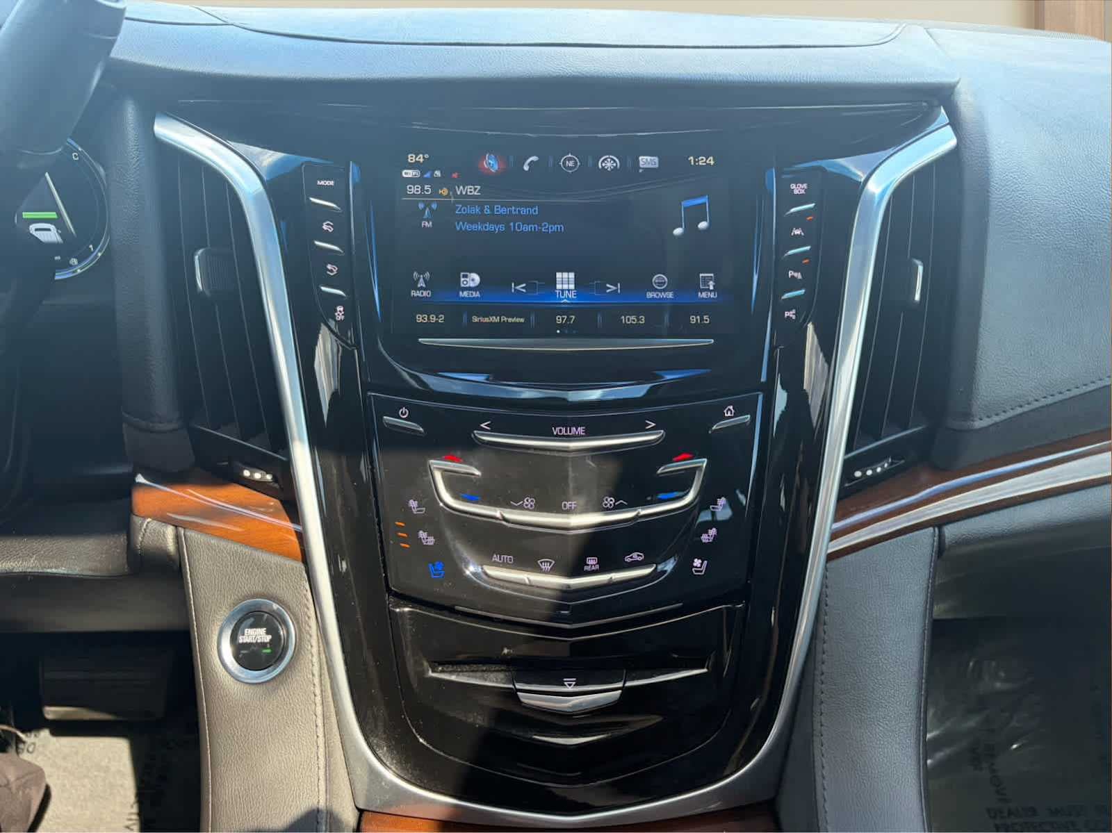 Used 2020 Cadillac Escalade ESV Luxury w/ Escalade Sport Edition AWD/4WD image 18
