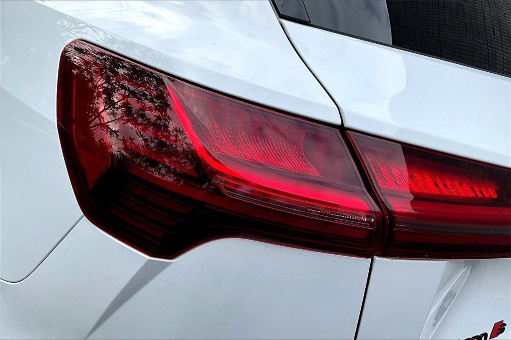 Used 2022 Audi e-tron S Premium Plus w/ 21" Black Optic Package image 23