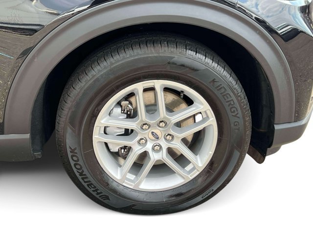 Used 2026 Ford Explorer Active AWD/4WD image 15