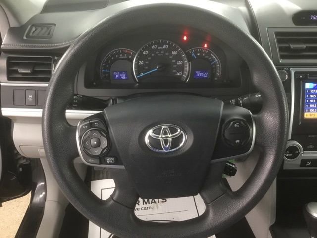 Used 2012 Toyota Camry LE image 25