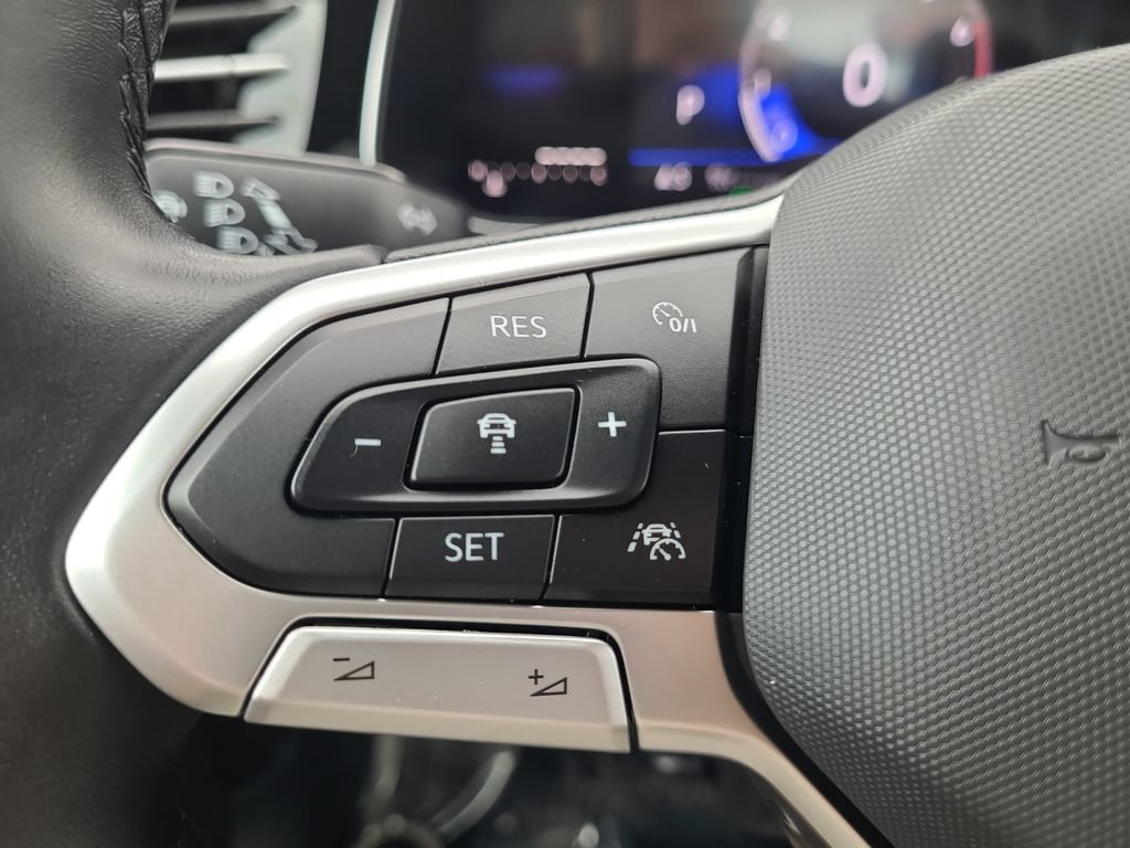 Used 2025 Volkswagen Jetta Sport FWD image 23