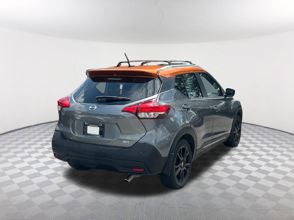 Used 2020 Nissan Kicks SR w/ SR Premium Package FWD image 5