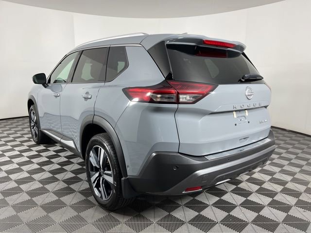 Used 2022 Nissan Rogue SL w/ SL Premium Package image 7