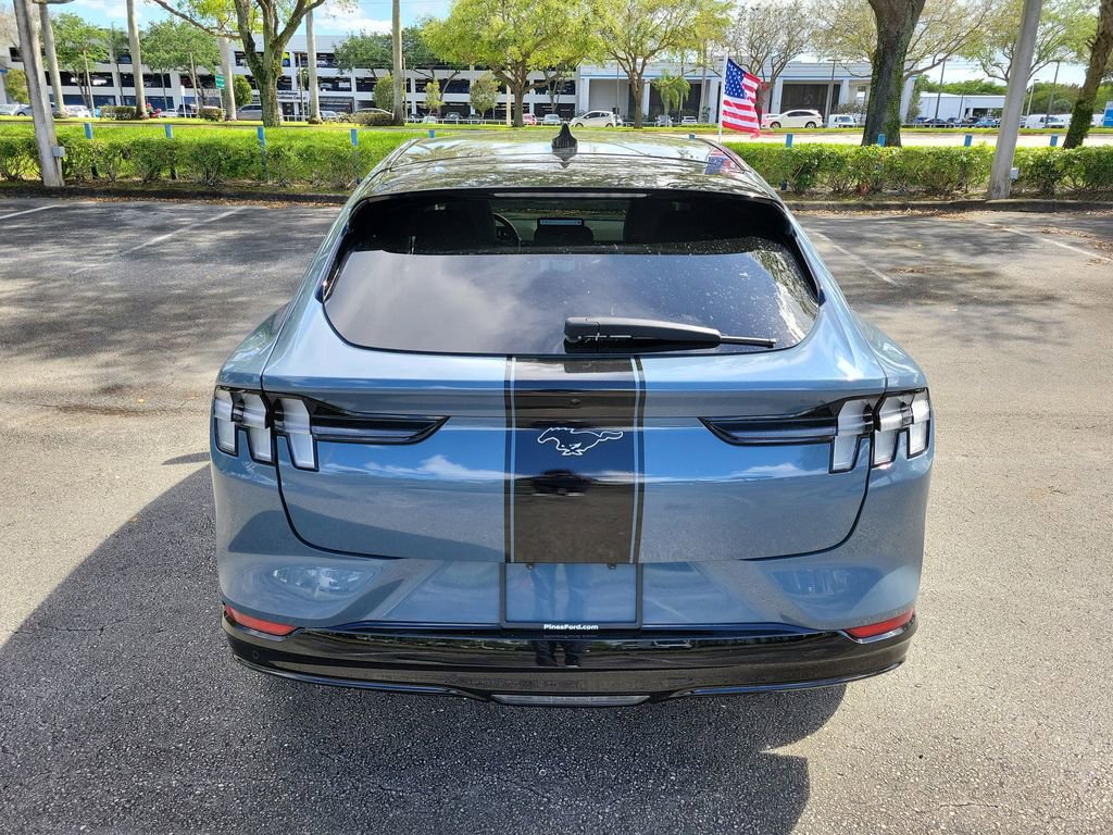Used 2023 Ford Mustang Mach-E Premium image 6