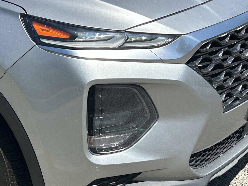Used 2020 Hyundai Santa Fe SE FWD image 9