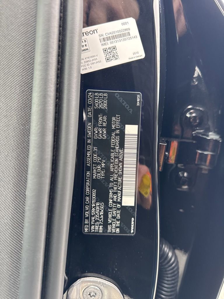 Used 2024 Volvo XC60 B5 Core AWD/4WD image 38