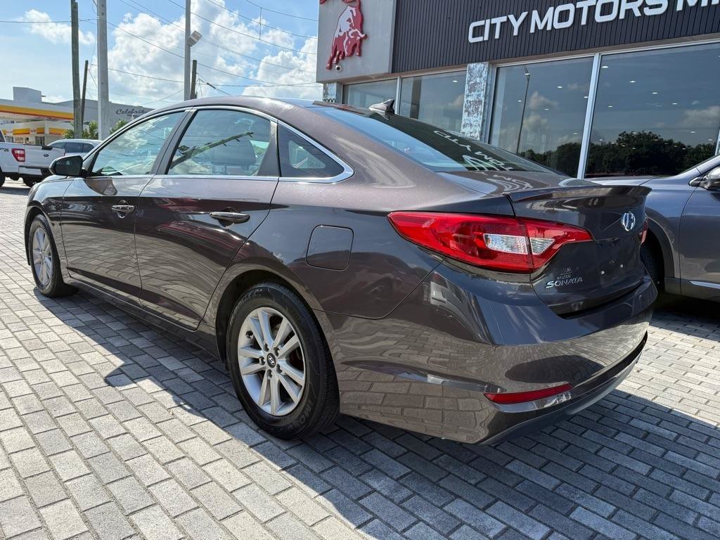 Used 2016 Hyundai Sonata SE FWD image 5