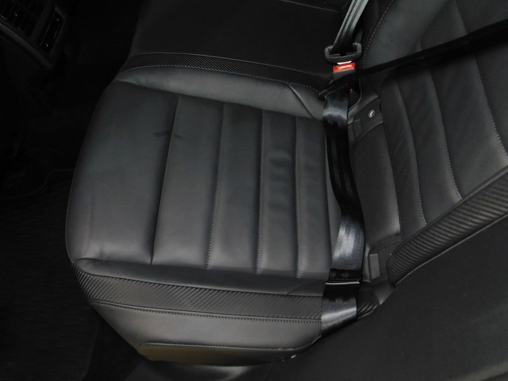 Used 2025 Volkswagen Golf R Black Edition image 77