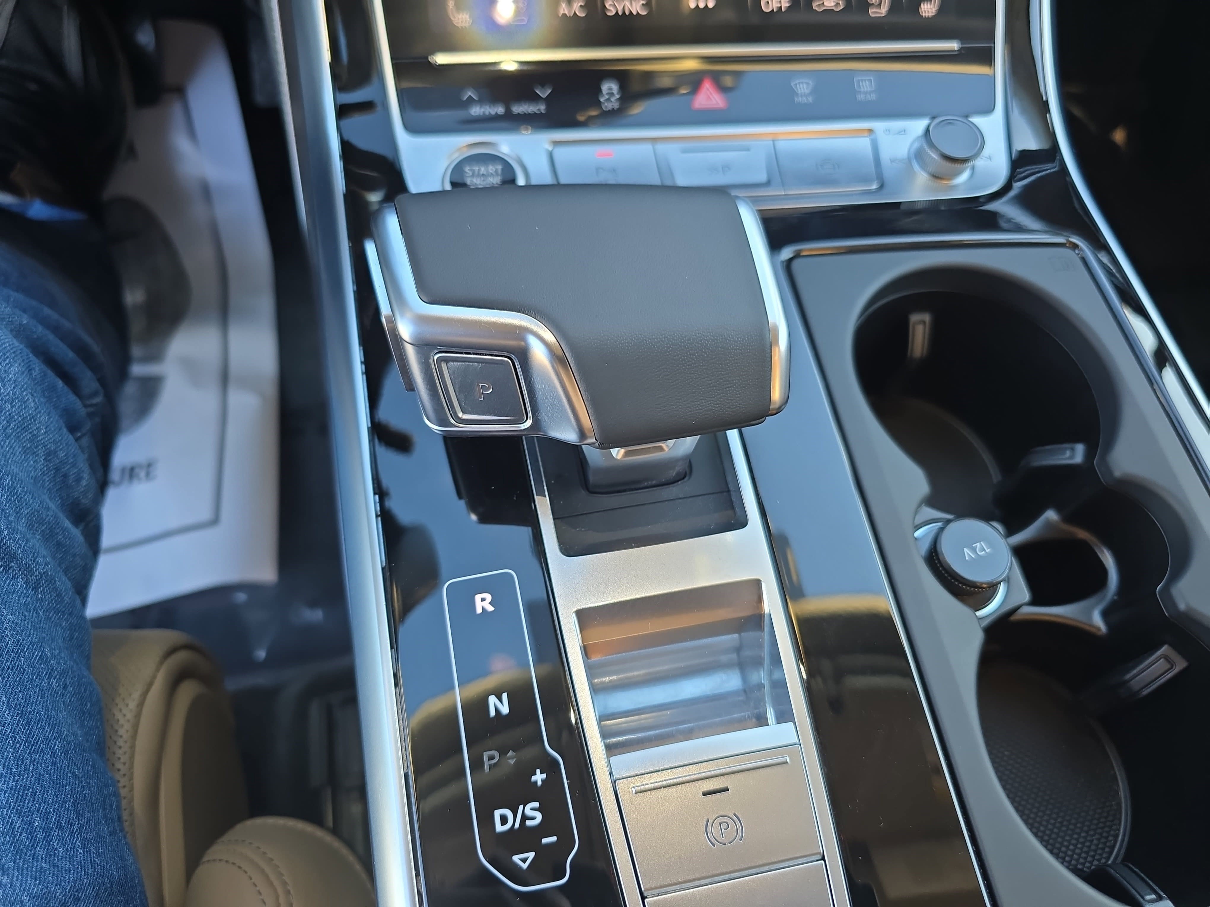 Used 2025 Audi Q7 3.0T Prestige image 24