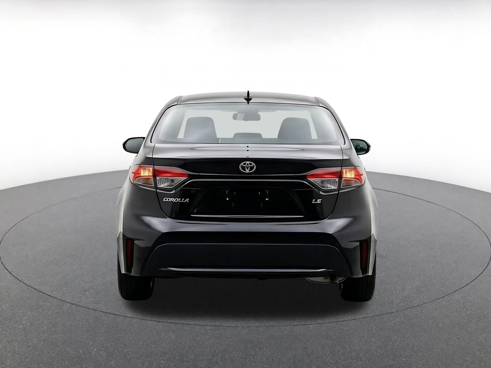 Used 2025 Toyota Corolla LE FWD image 8