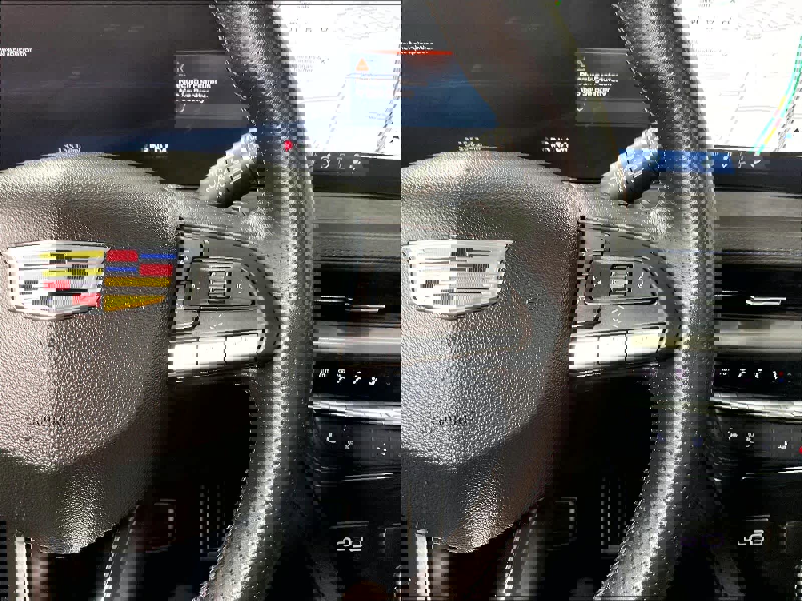 Used 2025 Cadillac XT4 Sport image 24