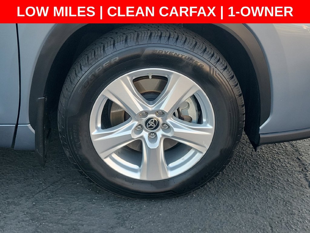 Used 2022 Toyota Highlander LE FWD image 6