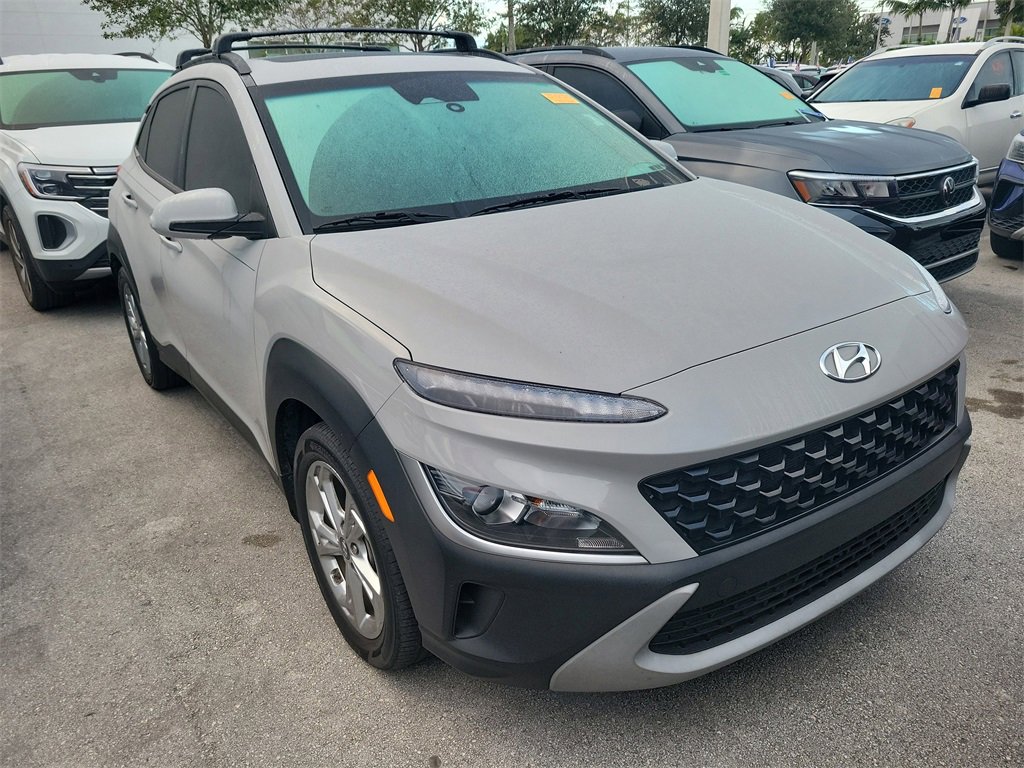 Used 2023 Hyundai Kona SEL w/ Convenience Package image 3