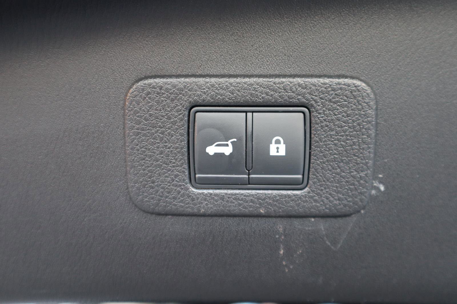 Used 2022 Nissan Armada SL image 49