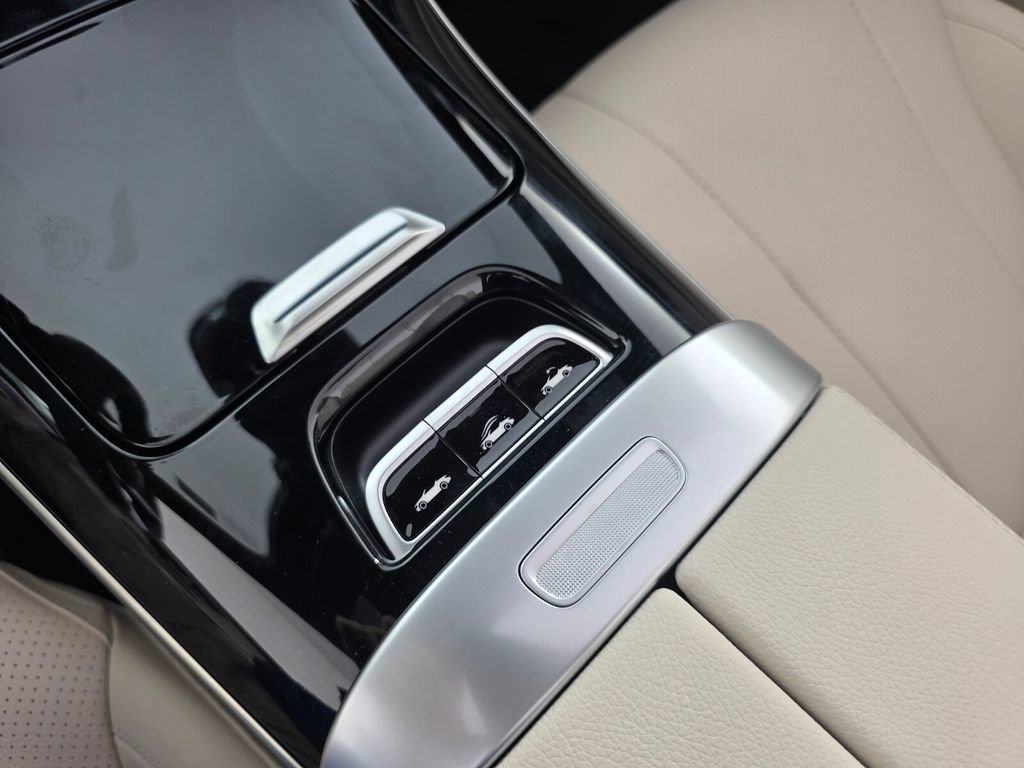 New 2027 Mercedes-Benz CLE 300 4MATIC Cabriolet image 15