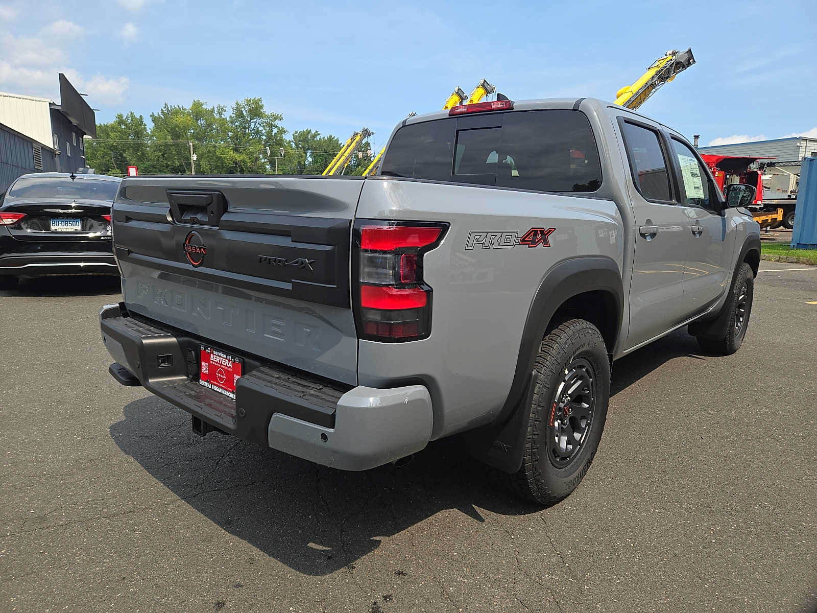 New 2026 Nissan Frontier PRO-4X w/ Tow Package AWD/4WD image 4