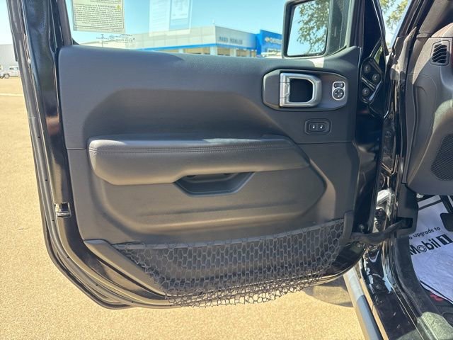Used 2018 Jeep Wrangler Unlimited Rubicon AWD/4WD image 13