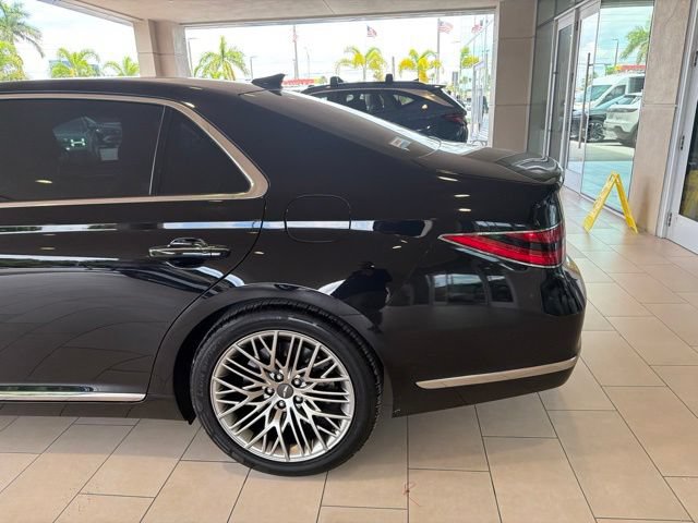 Used 2022 Genesis G90 3.3T Premium RWD image 10