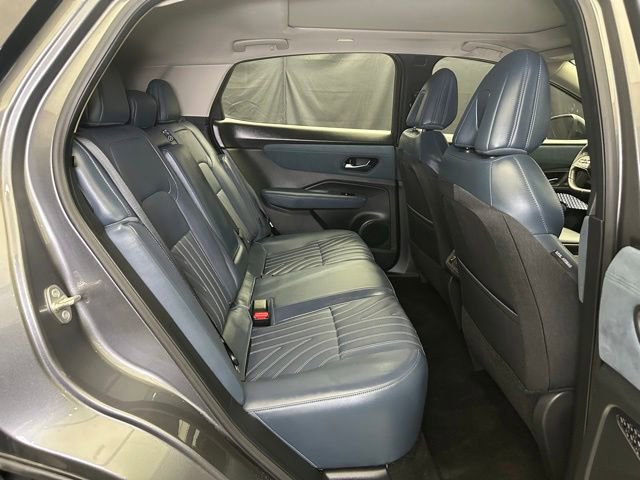 Used 2024 Nissan Ariya AWD image 18