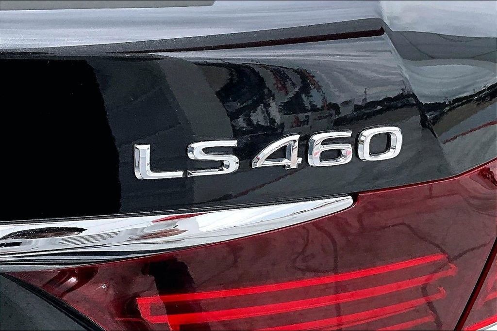 Used 2017 Lexus LS 460 w/ F Sport Midnight Edition RWD image 24