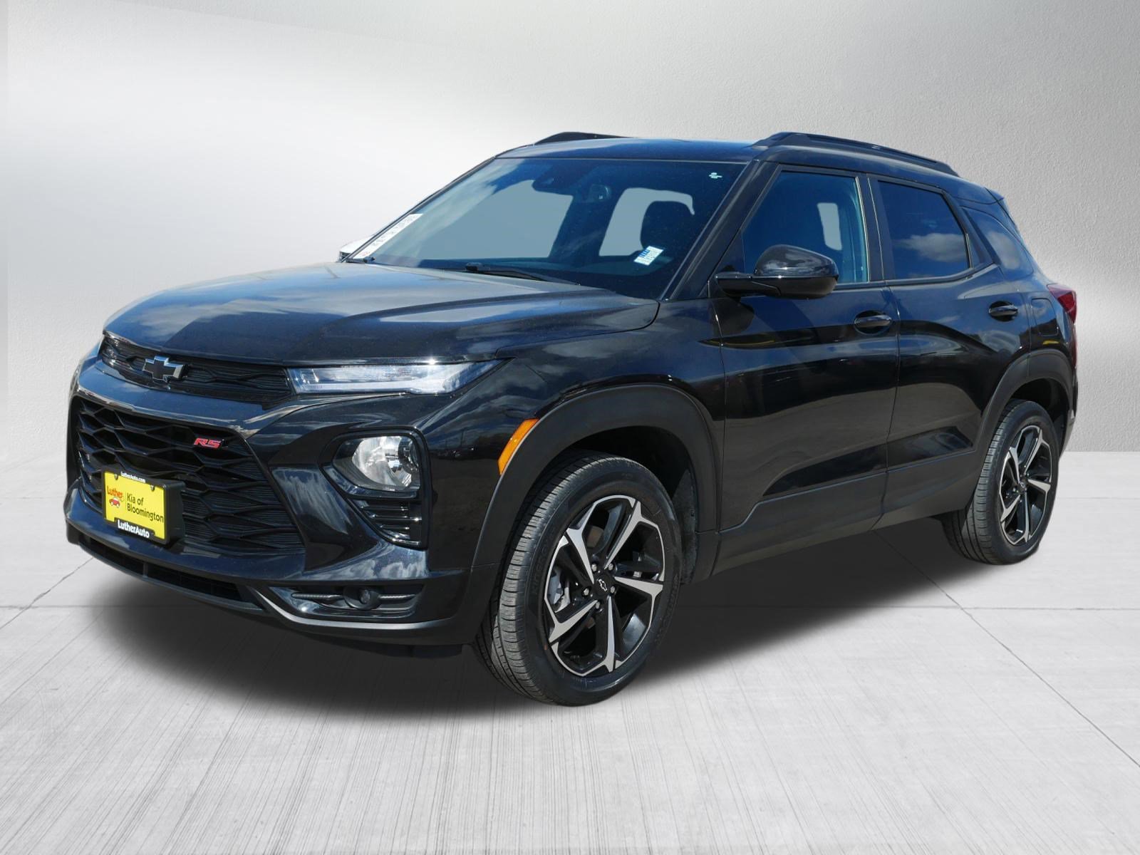 Used 2023 Chevrolet TrailBlazer RS w/ Convenience Package AWD/4WD image 3