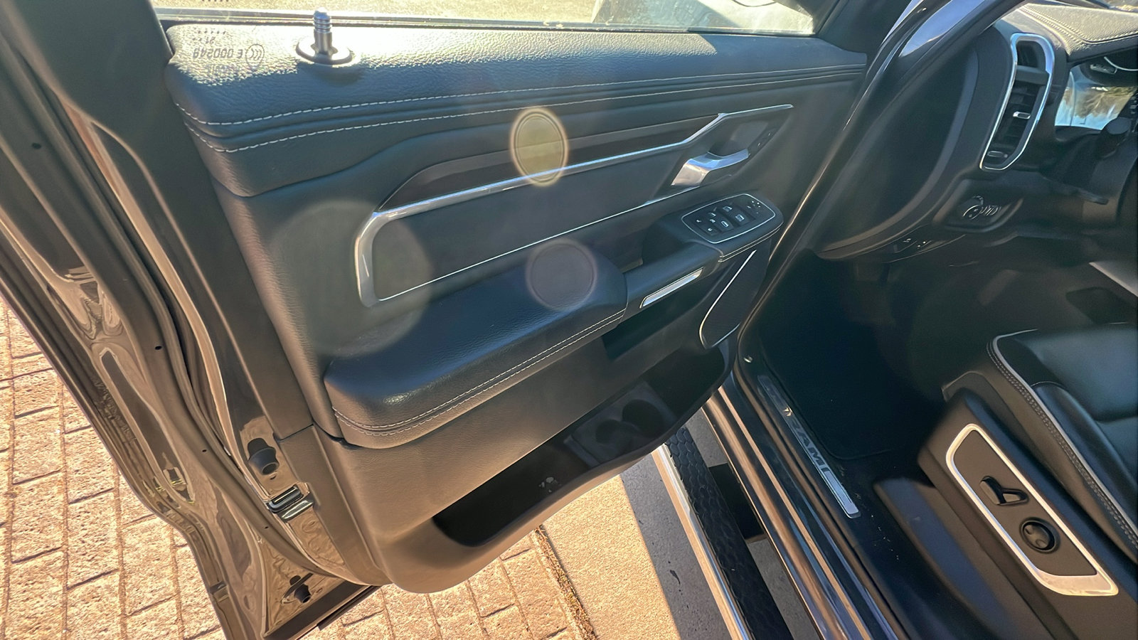 Used 2022 RAM 1500 Laramie image 14