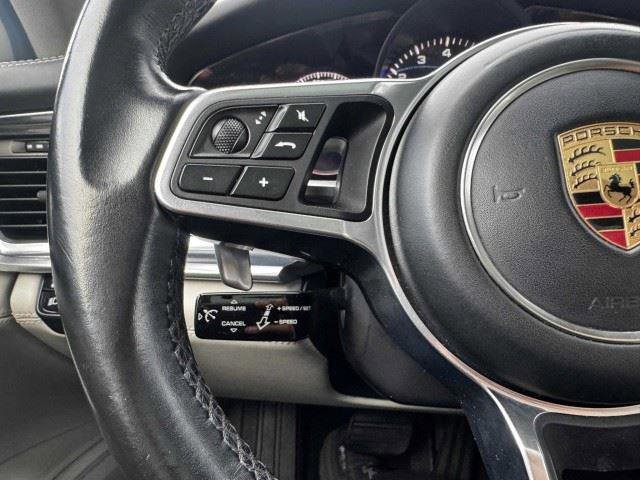 Used 2017 Porsche Panamera 4 AWD/4WD image 26