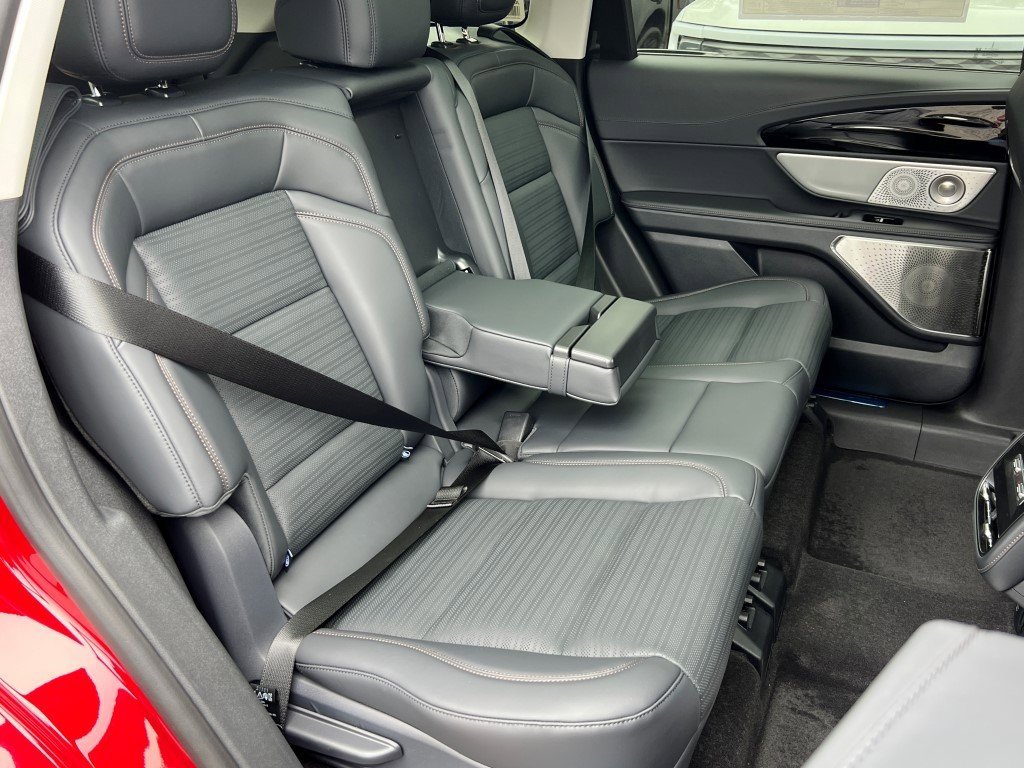 New 2026 Lincoln Nautilus Reserve image 11