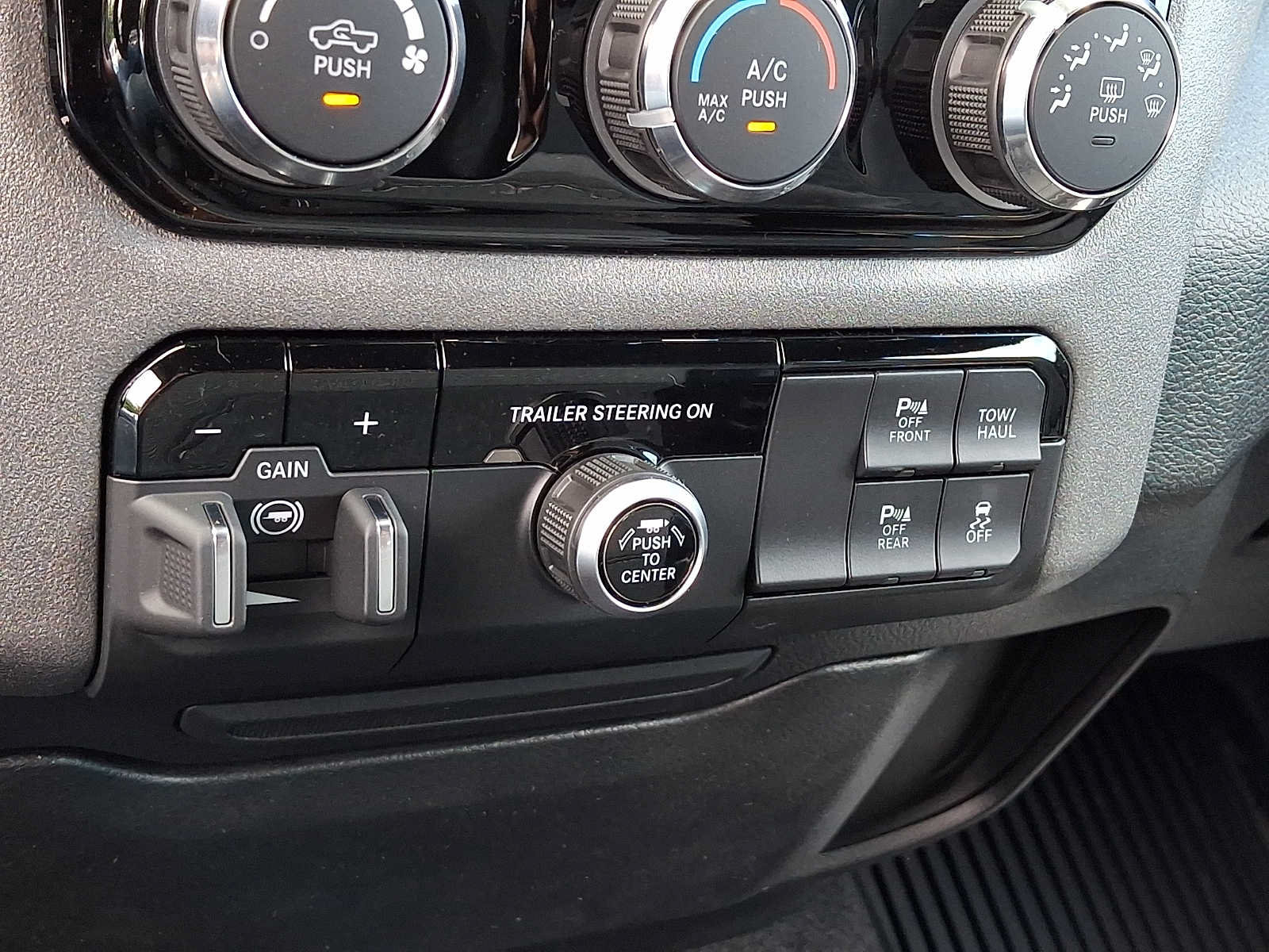 New 2026 RAM 1500 Tradesman AWD/4WD image 15