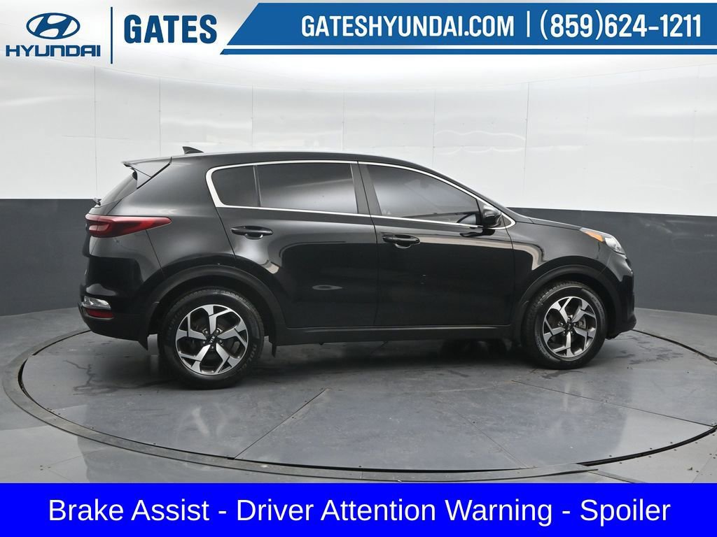 Used 2022 Kia Sportage LX image 3