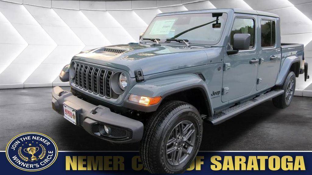 New 2026 Jeep Gladiator Sport AWD/4WD image 8