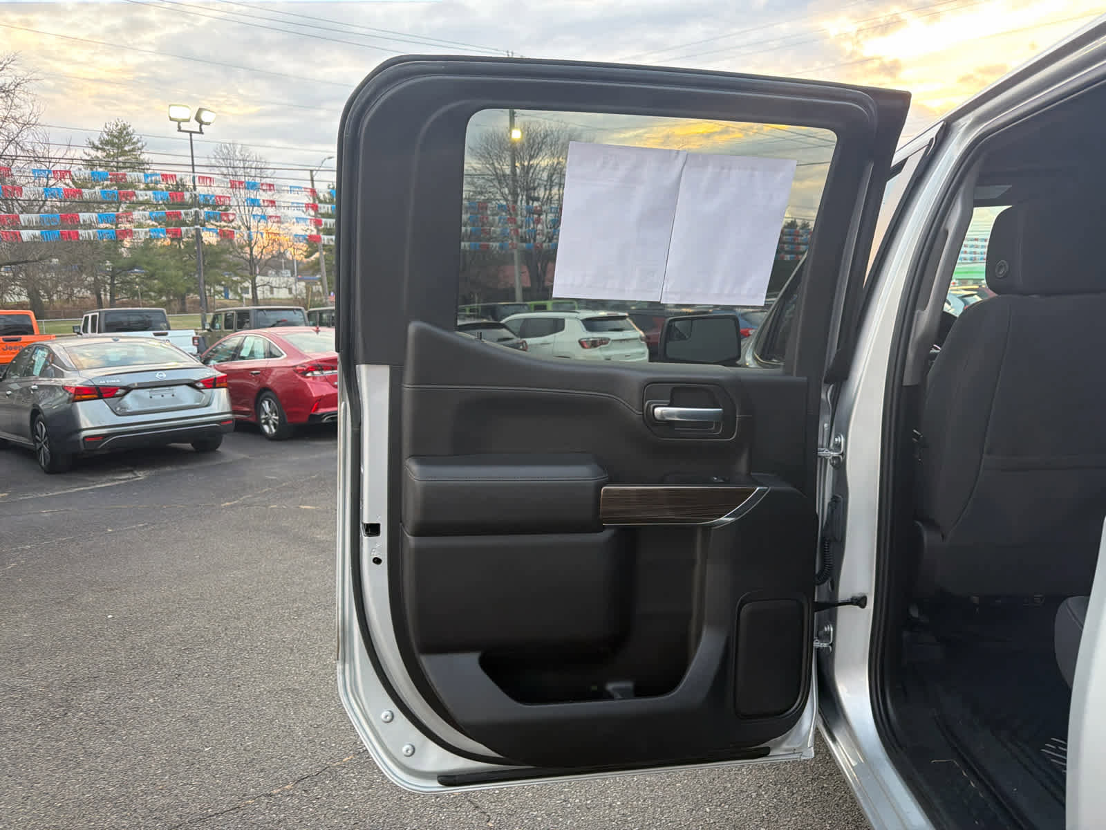 Used 2022 Chevrolet Silverado 1500 RST image 13