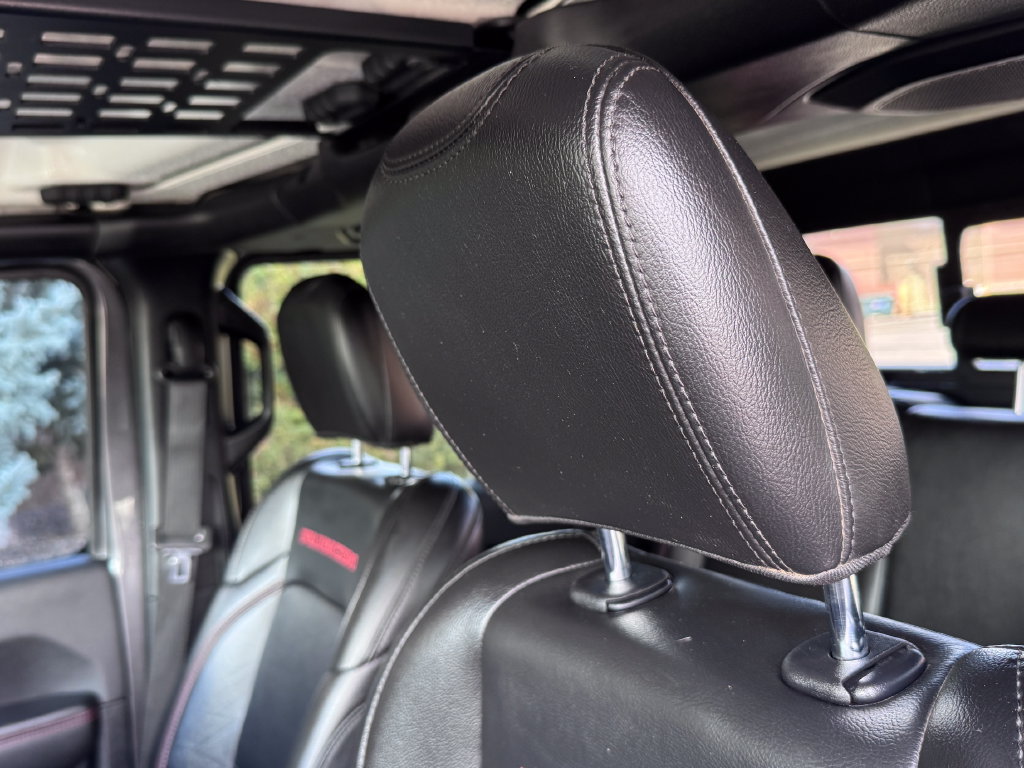 Used 2020 Jeep Gladiator Rubicon AWD/4WD image 18
