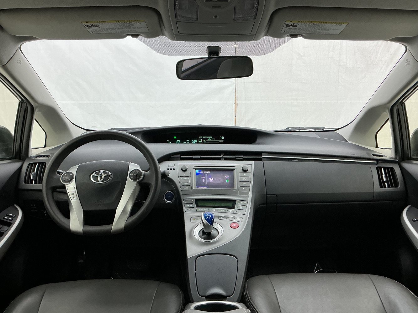 Used 2015 Toyota Prius Two FWD image 27